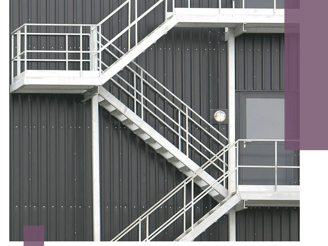 Изготовление и монтаж пожарных лестниц в Серове быстро и надежно