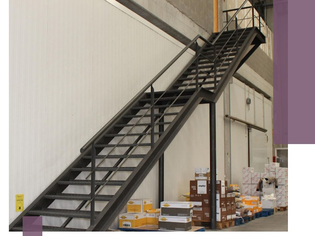 Лестницы для производства в Серове — изготовление и монтаж