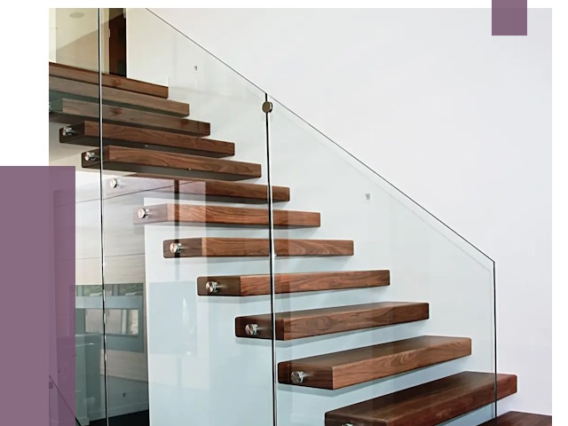 Стеклянные перила для лестницы в Серове от 14793 руб.