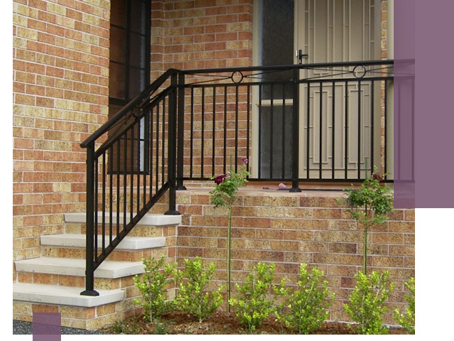 Уличные перила из металла под ключ в Серове