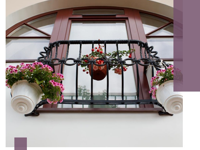 Изготовление и монтаж французских балконов в Серове