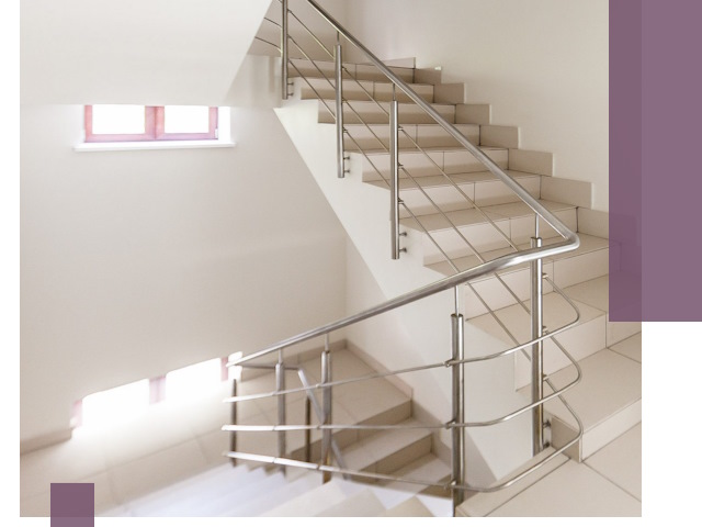 Установка и замена перил в подъезде в Серове