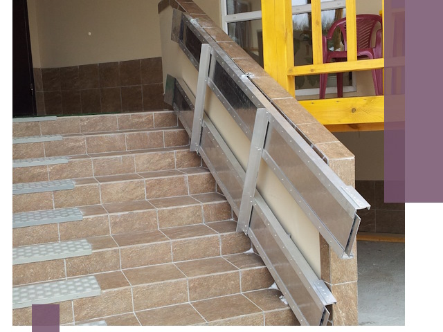 Откидные пандусы под ключ в Серове — монтаж и демонтаж