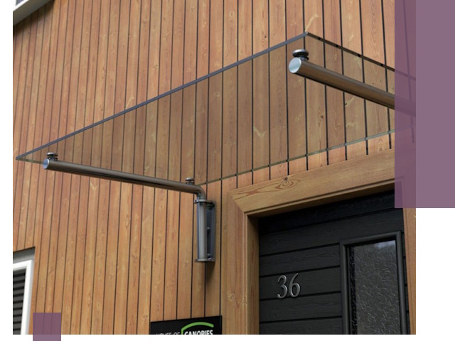 Стеклянные козырьки на входы и фасады в Серове