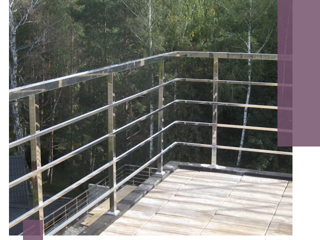 Парапеты из нержавеющей стали в Серове — изготовление и монтаж