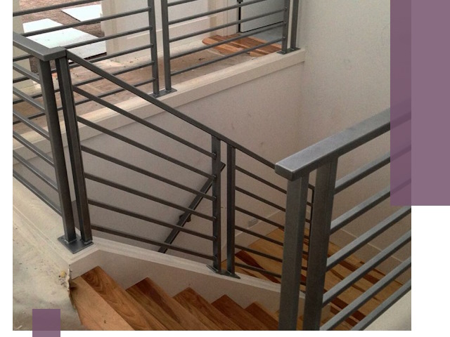 Изготовление поручней из металла и дерева в Серове